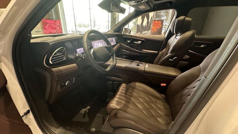 EXEED VX President 7 мест, 2.0 л, АТ, 2024 фото 2