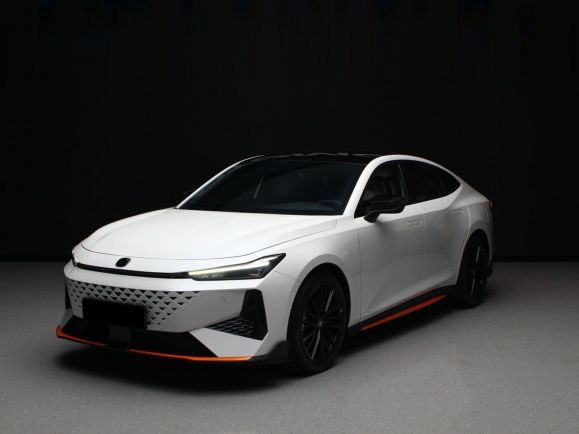 Changan UNI-V Collar Speed, 2.0 л, АТ, 2024 фото 3