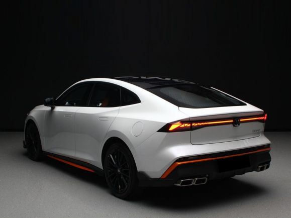 Changan UNI-V Collar Speed, 2.0 л, АТ, 2024 фото 5