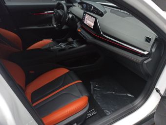 Changan UNI-V Collar Speed, 2.0 л, АТ, 2024 фото 7
