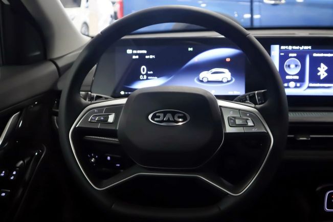 JAC JS6 Comfort, 1.5 л, Робот, 2023 фото 8