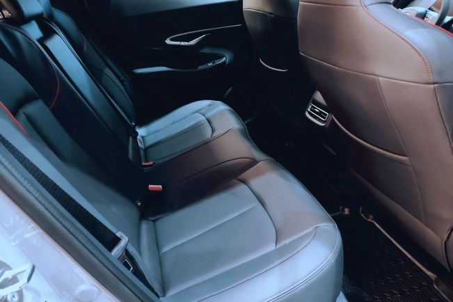 Changan UNI-T Luxe, 1.5 л, Робот, 2024 фото 1