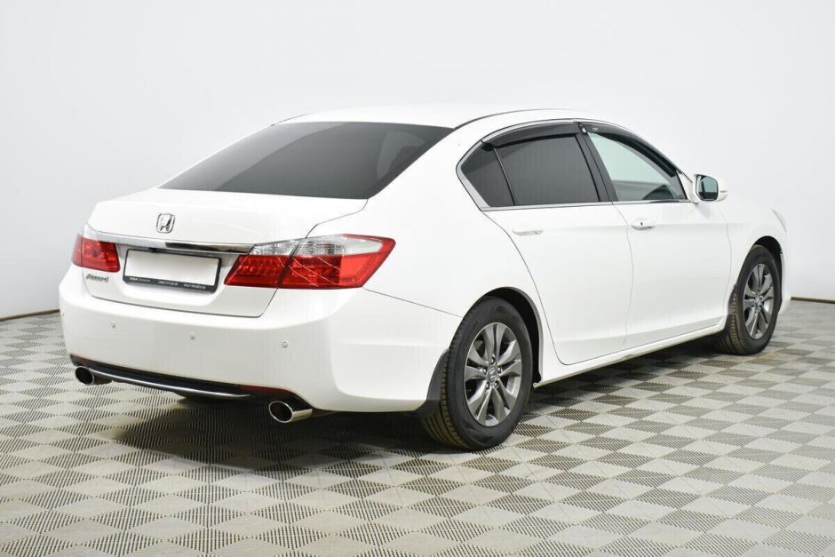 Honda Accord, 2.4 л, АТ, 2013 фото 4