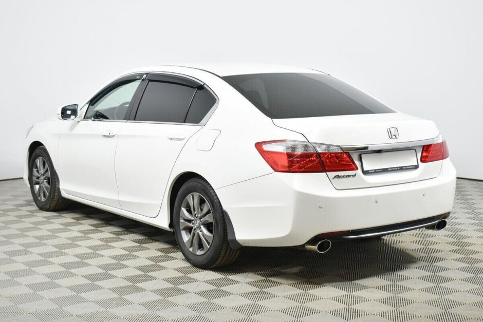 Honda Accord, 2.4 л, АТ, 2013 фото 6