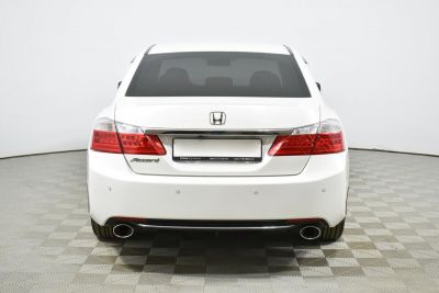 Honda Accord, 2.4 л, АКПП, 2013 фото 8