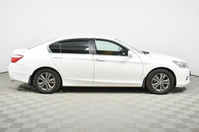 Honda Accord, 2.4 л, АКПП, 2013 фото 10