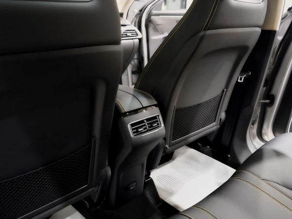 FAW Bestune T77 Luxury (DCT), 1.5 л, Робот, 2025 фото 9