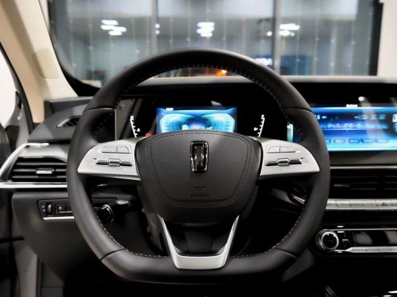 FAW Bestune T77 Luxury (DCT), 1.5 л, Робот, 2025 фото 2