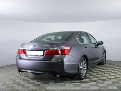 Honda Accord, 2.4 л, АКПП, 2013 фото 4