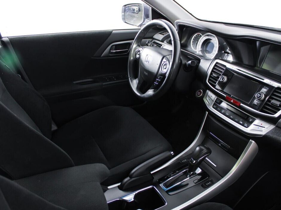 Honda Accord, 2.4 л, АТ, 2013 фото 2