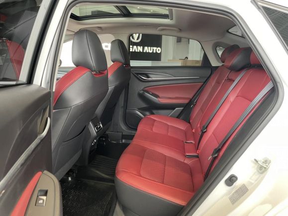 Changan Eado Plus DLX, 1.4 л, Робот, 2025 фото 1