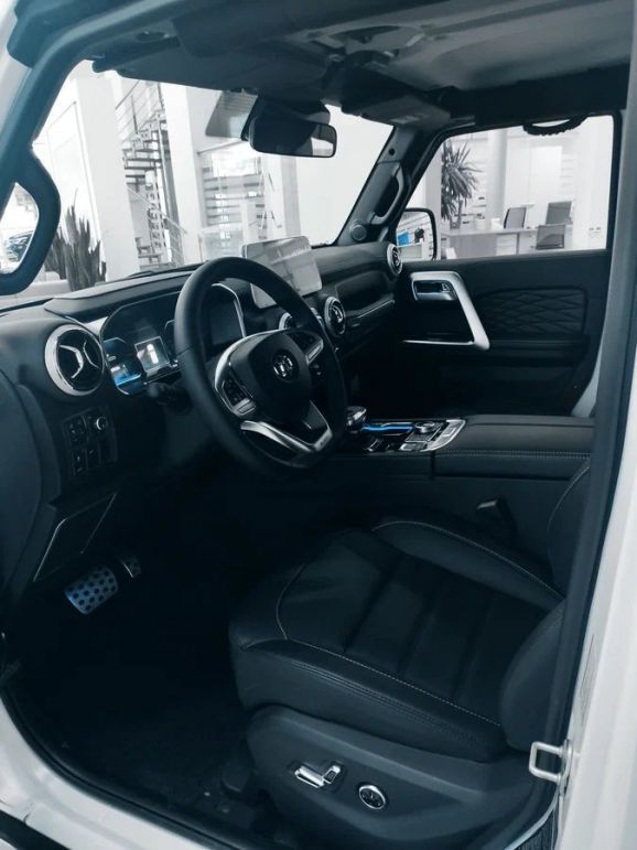 BAIC BJ40 Exclusive, 2.0 л, АТ, 2024 фото 1