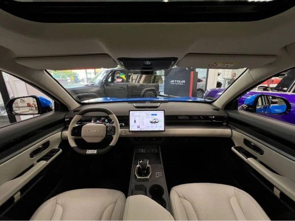 JETOUR Dashing Luxury, 1.5 л, Робот, 2024 фото 12