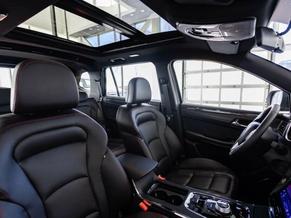 SWM G05 Pro Family 4, 1.5 л, Робот, 2024 фото 10