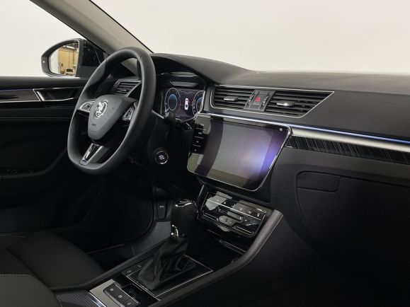 Skoda Superb Luxury, 2.0 л, Робот, 2024 фото 1
