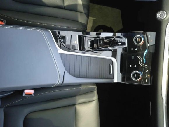 FAW Bestune B70 Enjoyment, 1.5 л, Робот, 2024 фото 12