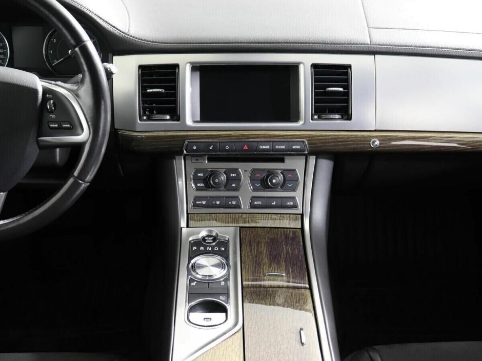 Jaguar XF, 2.0 л, АТ, 2015 фото 13