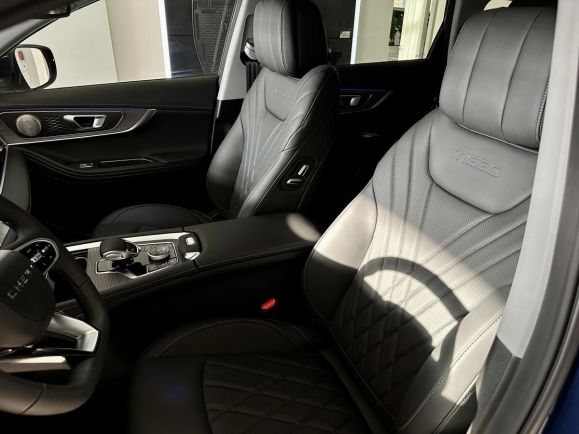 Chery Tiggo 8 Pro Max Dreamline 4WD, 2.0 л, Робот, 2024 фото 8