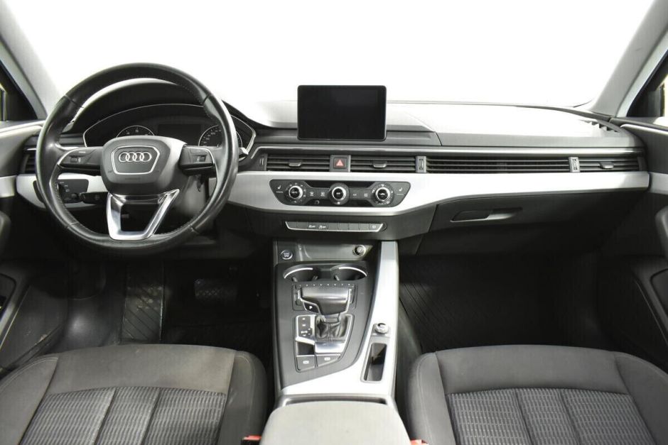 Audi A4, 2.0 л, Робот, 2016 фото 12