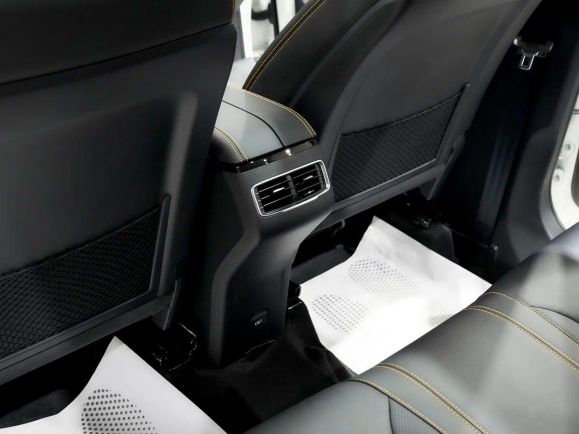 FAW Bestune T77 Luxury (DCT), 1.5 л, Робот, 2024 фото 9