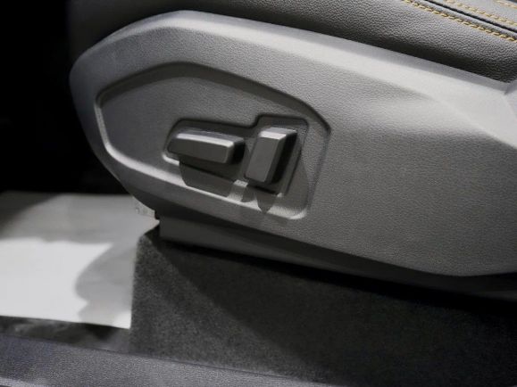 FAW Bestune T77 Luxury (DCT), 1.5 л, Робот, 2024 фото 10