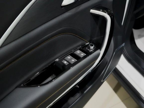 FAW Bestune T77 Luxury (DCT), 1.5 л, Робот, 2024 фото 11