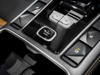FAW Bestune T77 Luxury (DCT), 1.5 л, Робот, 2024 фото 12