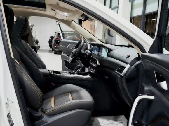 FAW Bestune T77 Luxury (DCT), 1.5 л, Робот, 2024 фото 14