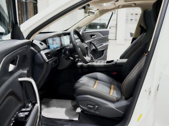 FAW Bestune T77 Luxury (DCT), 1.5 л, Робот, 2024 фото 1