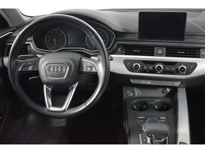 Audi A4, 2.0 л, РКПП, 2016 фото 13