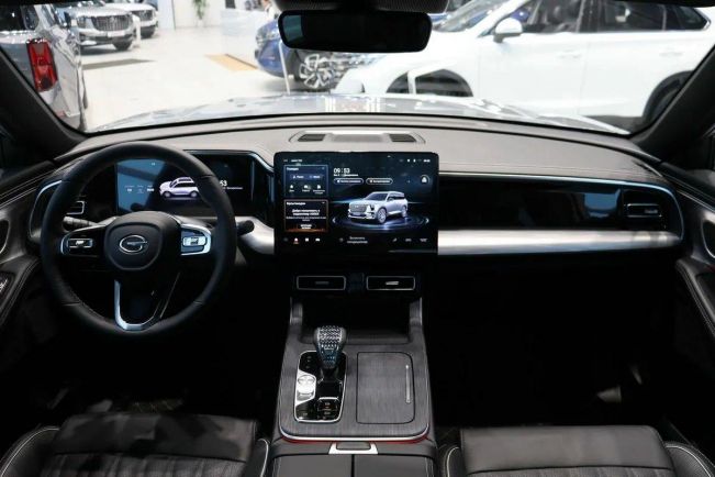 GAC GS8, 2.0 л, АТ, 2024 фото 2