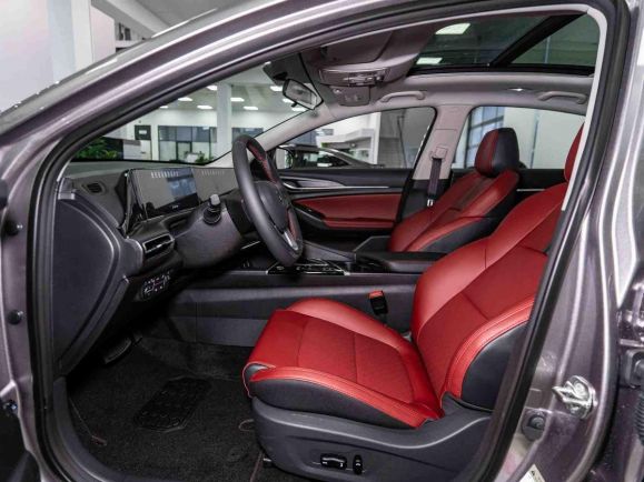 Changan Eado Plus LX, 1.4 л, Робот, 2025 фото 8