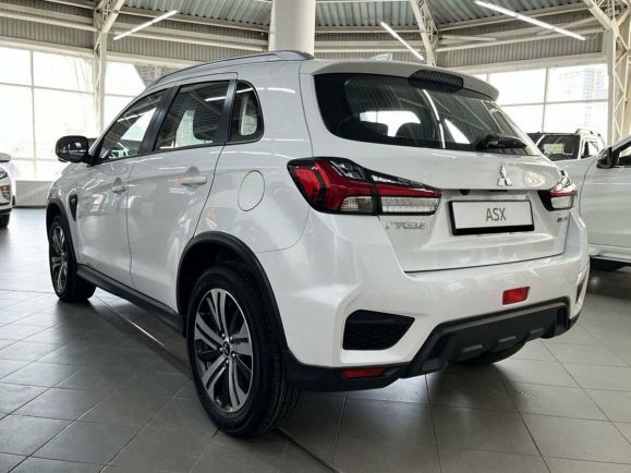 Mitsubishi ASX Instyle, 2.0 л, Вариатор, 2024 фото 6