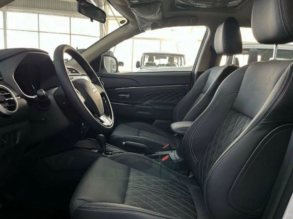 Mitsubishi ASX Instyle, 2.0 л, Вариатор, 2024 фото 8