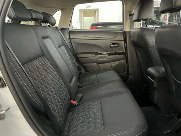 Mitsubishi ASX Instyle, 2.0 л, Вариатор, 2024 фото 13