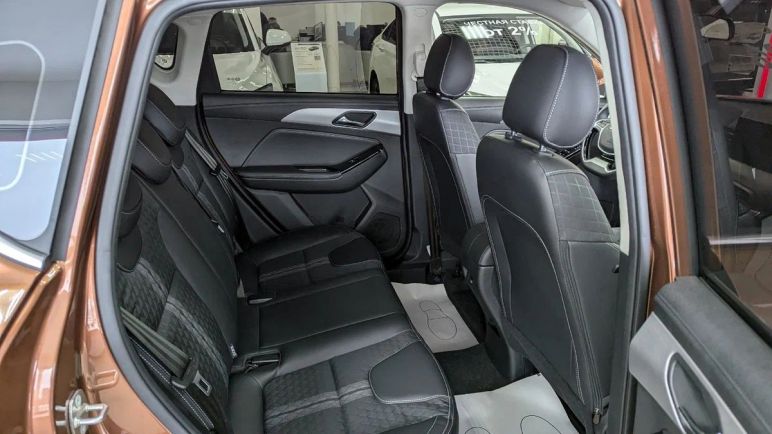 BAIC X35, 1.5 л, Вариатор, 2024 фото 2