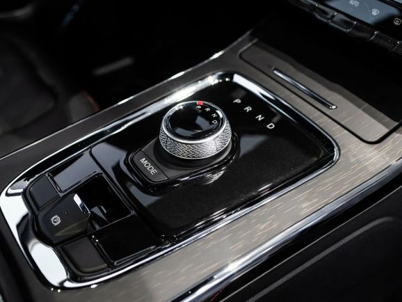 SWM G05 Pro Family 3, 1.5 л, Робот, 2024 фото 15