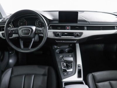 Audi A4, 2.0 л, РКПП, 2016 фото 12