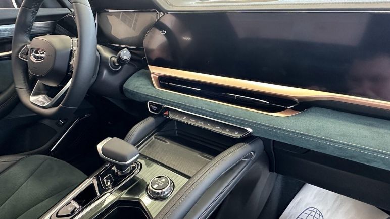 Geely Monjaro Exclusive, 2.0 л, АТ, 2024 фото 11