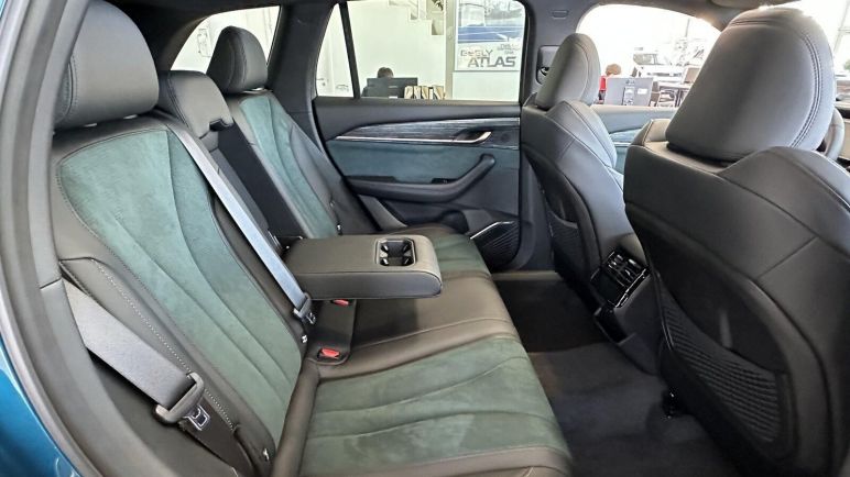 Geely Monjaro Exclusive, 2.0 л, АТ, 2024 фото 1