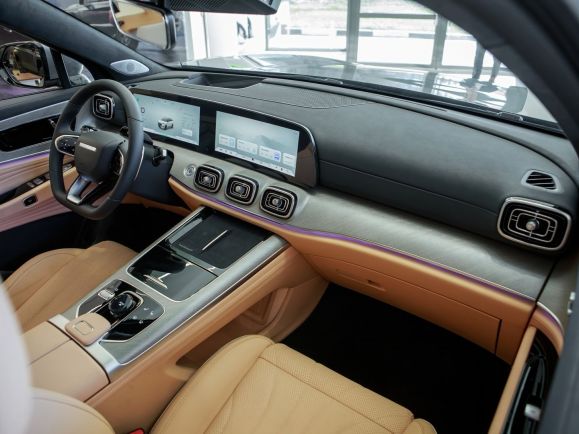 Jaecoo J8 Active, 2.0 л, Робот, 2024 фото 2