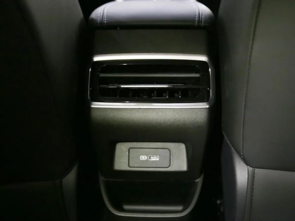 Livan S6 Pro Premium, 1.5 л, Робот, 2024 фото 2