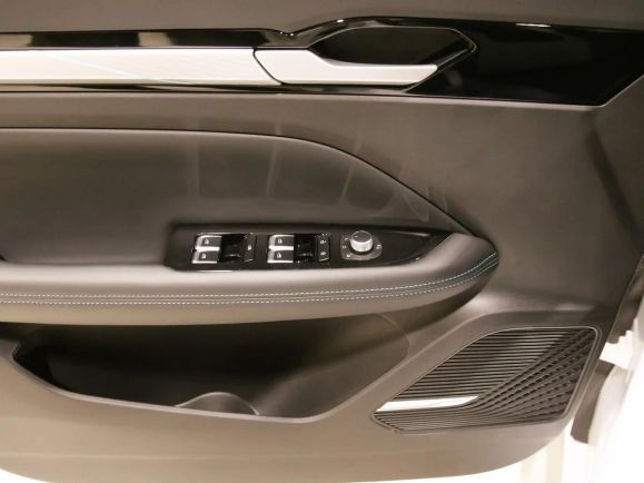 Livan S6 Pro Premium, 1.5 л, Робот, 2024 фото 1