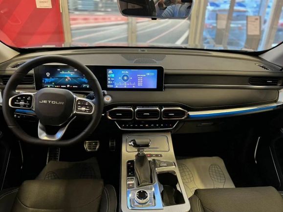 JETOUR X70 Plus Comfort, 1.6 л, Робот, 2024 фото 2