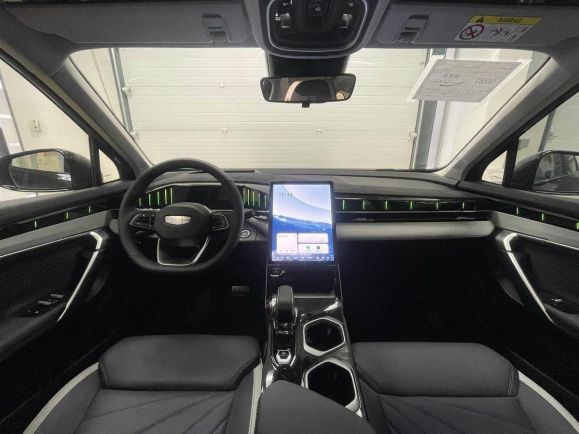 Geely Atlas Flagship, 2.0 л, АТ, 2024 фото 7