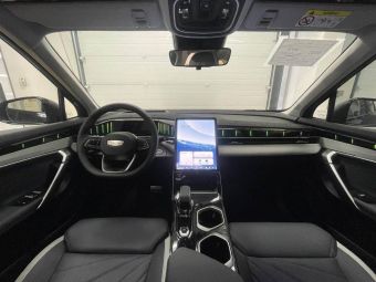 Geely Atlas Flagship, 2.0 л, АТ, 2024 фото 7