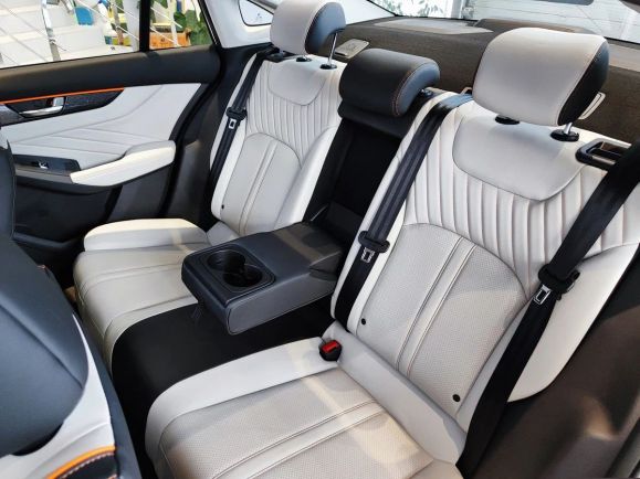 Dongfeng Shine Max Luxury, 1.5 л, Робот, 2024 фото 1