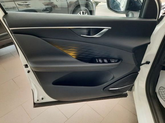 BAIC X55, 1.5 л, Робот, 2024 фото 7