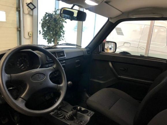 LADA Niva Legend Luxe'24, 1.7 л, МТ, 2025 фото 2
