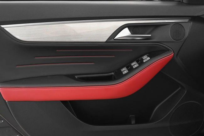 JAC J7 Luxury, 1.5 л, Вариатор, 2024 фото 12